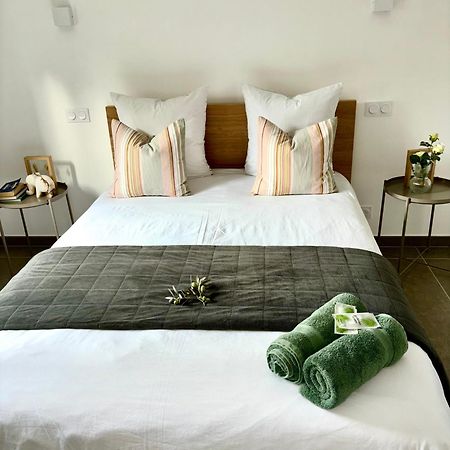 Les Oliviers Apartamento Arles Exterior foto