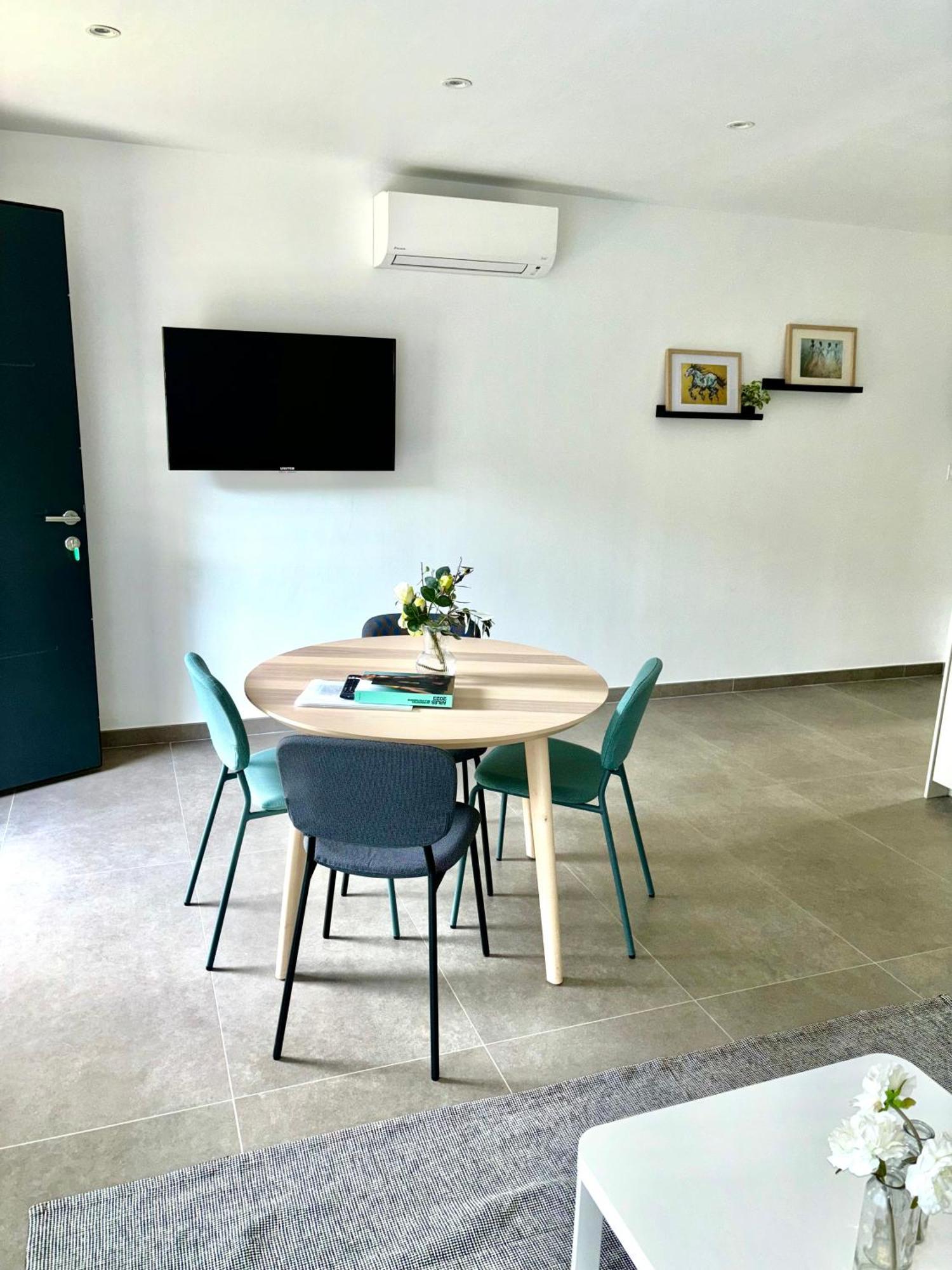 Les Oliviers Apartamento Arles Exterior foto